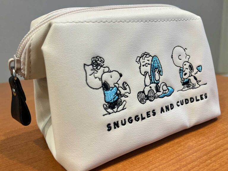 新品　スヌーピー　ポーチ スヌーピー PEANUTS 75th どっとポーチ ショルダーミニサイズ ブルー