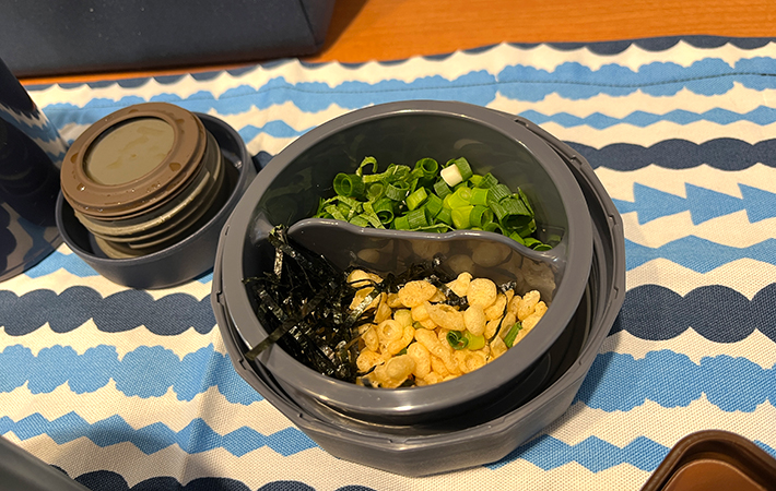 サーモス『ヌードルコンテナー そと麺』トッピング