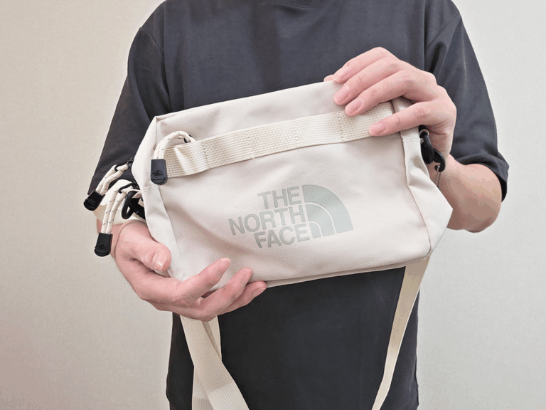 早い者勝ち☆THE NORTH FACE ヘルメットバッグ 小物入れにも◎ 早い者勝ち☆THE NORTH FACE ヘルメットバッグ 小物入れにも