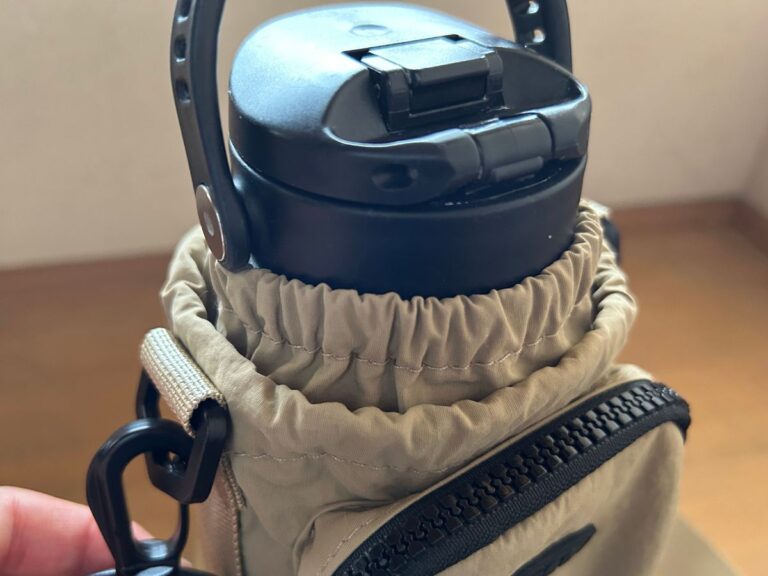 カラビナで収納拡張！」TYESO水筒カバーのアイデア性に「ハンディ