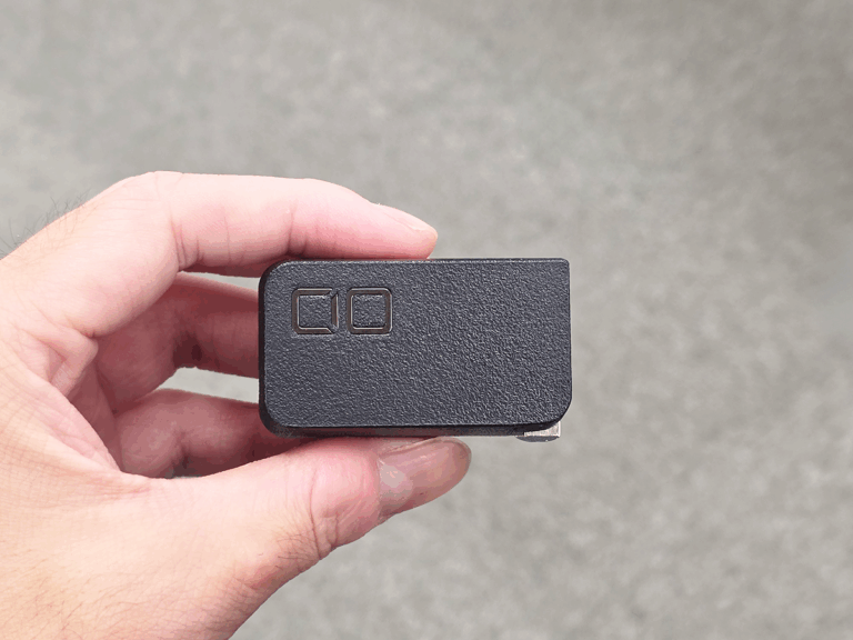 嘘みたいなサイズの65W充電器が登場 実際に使ってみると…？ – UPDATE