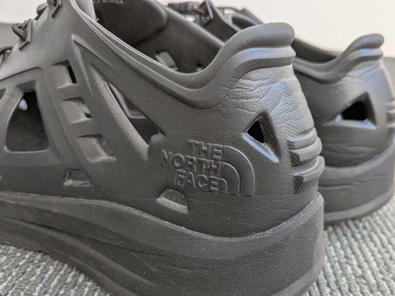 ノースフェイス』の攻めたデザインが人気 スニーカーのように履ける