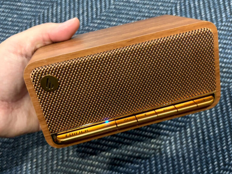 片手で持てるほどコンパクト、なのに… 見た目だけじゃないレトロ