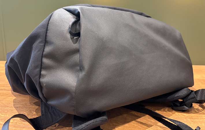 ノースフェイス『ネバーストップデイパック』ボトム部