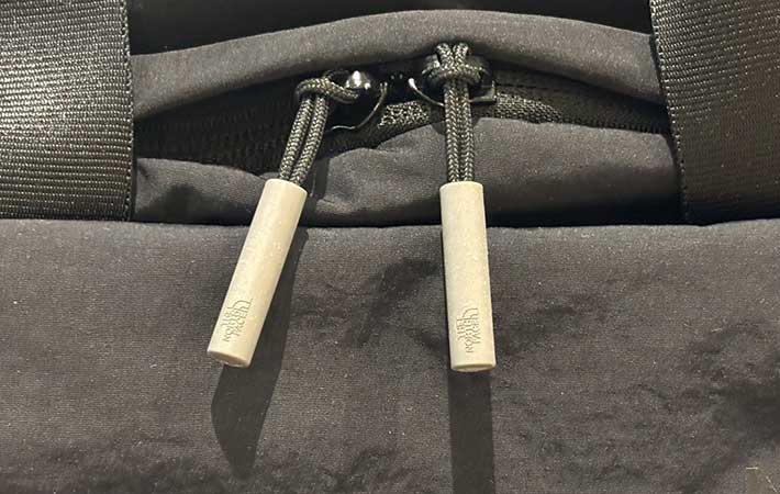 ノースフェイス『ネバーストップデイパック』ジッパーチャーム