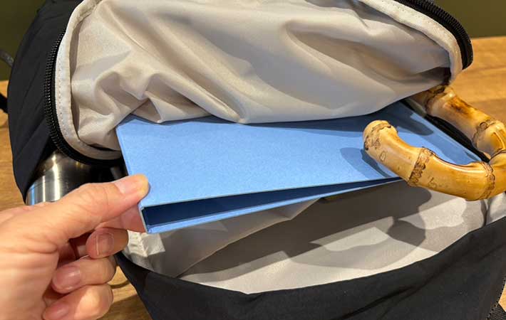 ノースフェイス『ネバーストップデイパック』A4サイズのファイルも入った