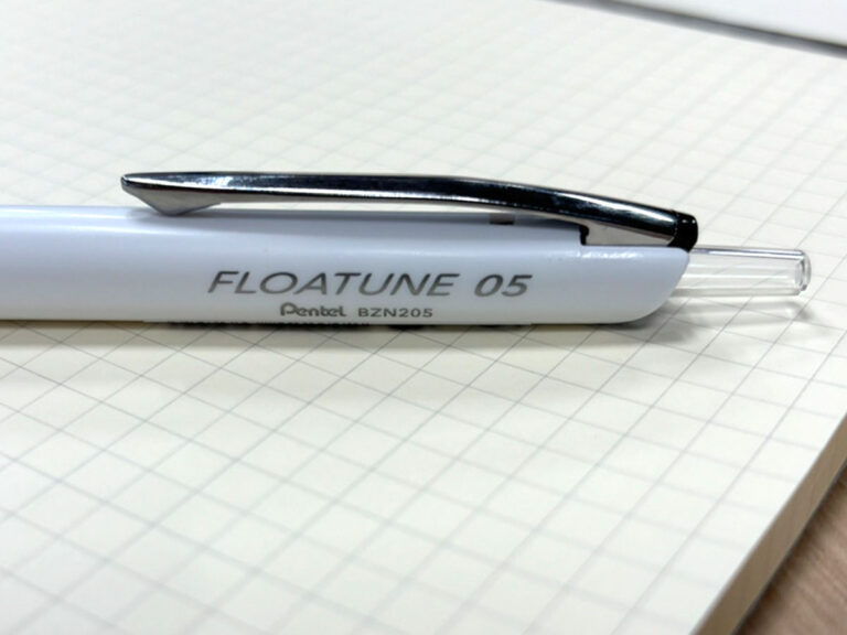 あらっなんでこんなスラスラかける？ボールペン 本当に自分の字…！？」 力を入れずにスラスラ書ける、魔法のような