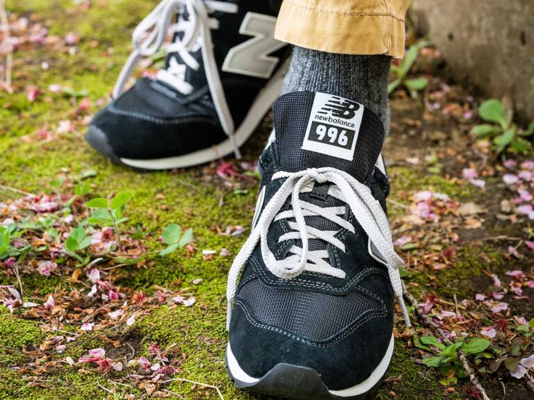 即納/SALE New Balance 996 ブラック/グレー スニーカー 【公式通販】