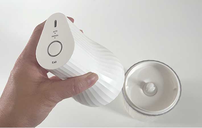 貝印『生クリッチ』中間パーツに本体を載せる