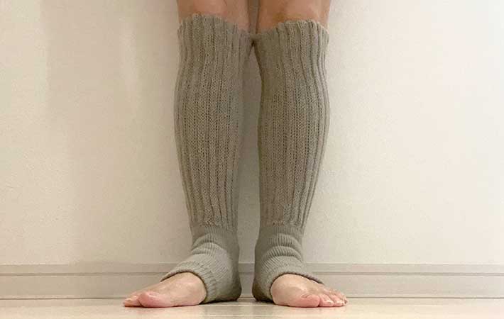 『リラックスリブであったかレッグウォーマー』伸ばして履く
