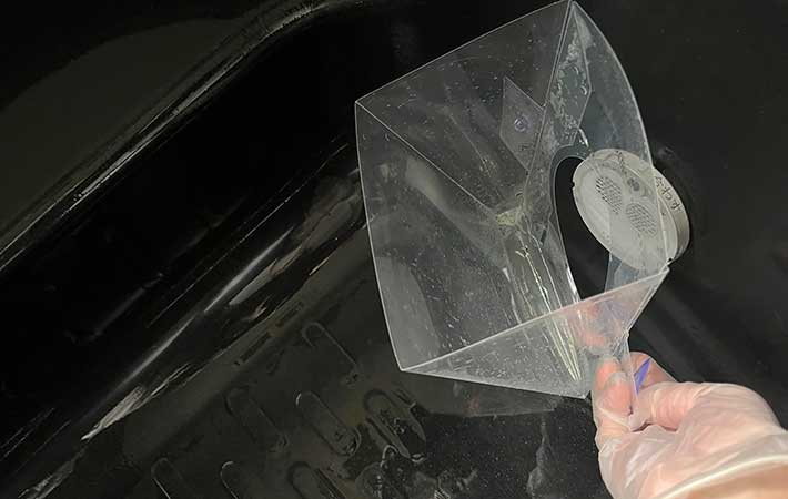 『ヘドロトルネード』洗浄カップを外す