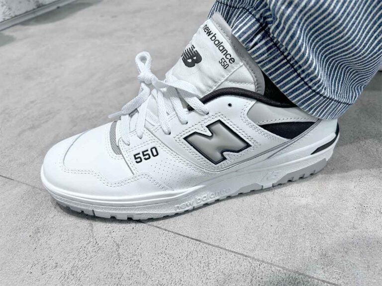 おしゃれだけどサイズ選びは慎重に」 ニューバランス『550』のサイズ感 