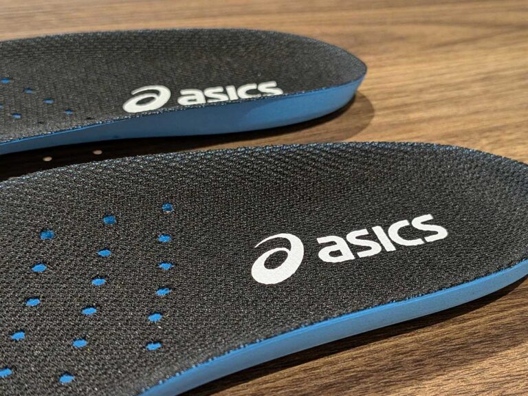 upcc-02600_asics_main01-