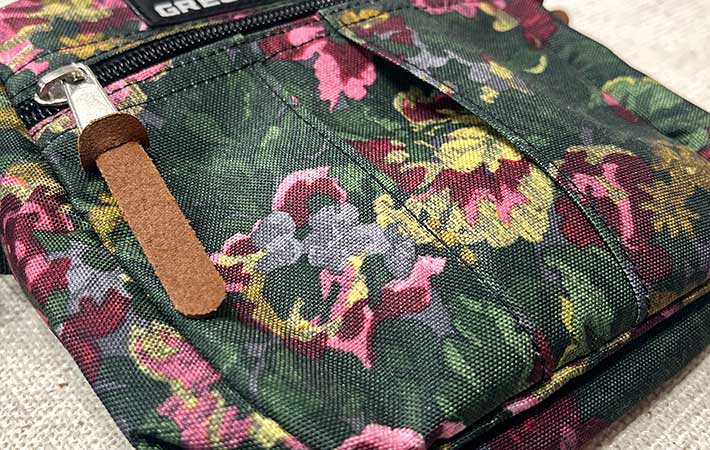 グレゴリー『クイックポケットM』柄アップ