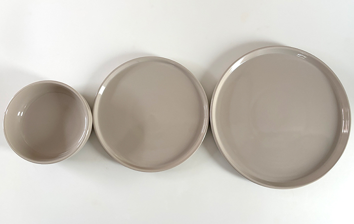 『Amazonベーシック』お皿3種