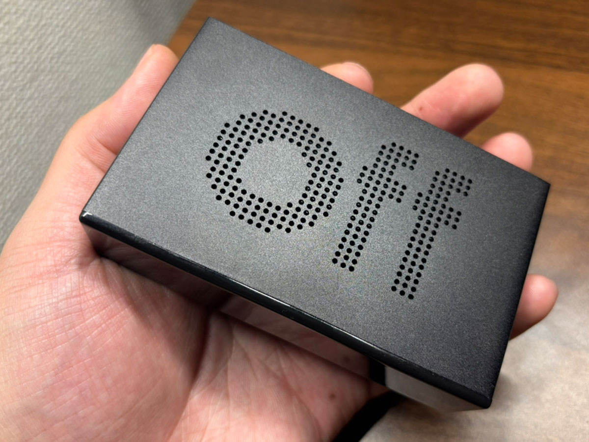 目覚ましアラームの上下に『on』『off』の文字 もしかして、何のこと