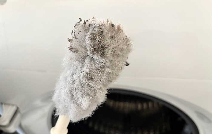 サンコー『びっくり洗濯機のホコリ取りま～す』についた汚れ