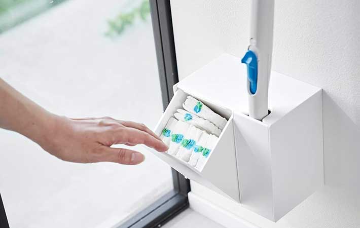 山崎実業『ウォール流せるトイレブラシ＆替えブラシホルダー』