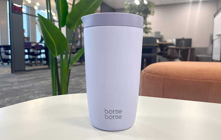 『Bottle Bottle』ワンタッチ開閉タンブラー