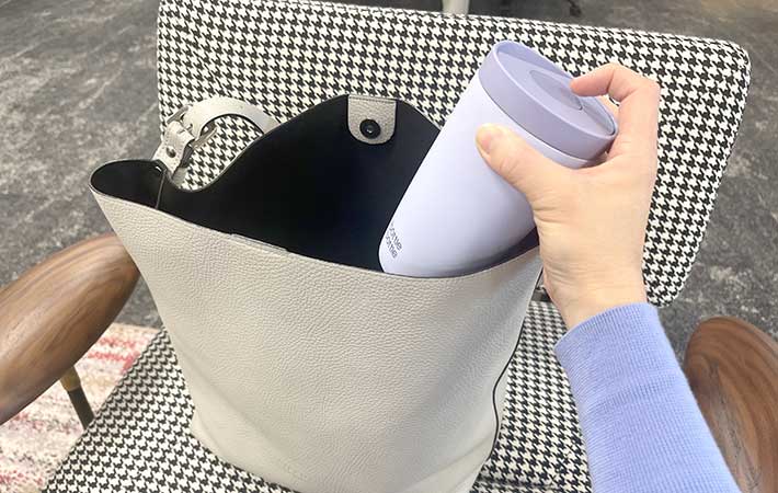 『Bottle Bottle』ワンタッチ開閉タンブラーをバッグイン