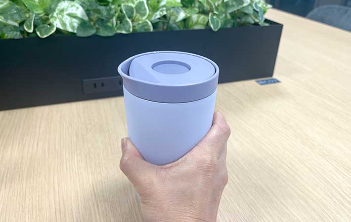 『Bottle Bottle』ワンタッチ開閉タンブラーびボディは太め