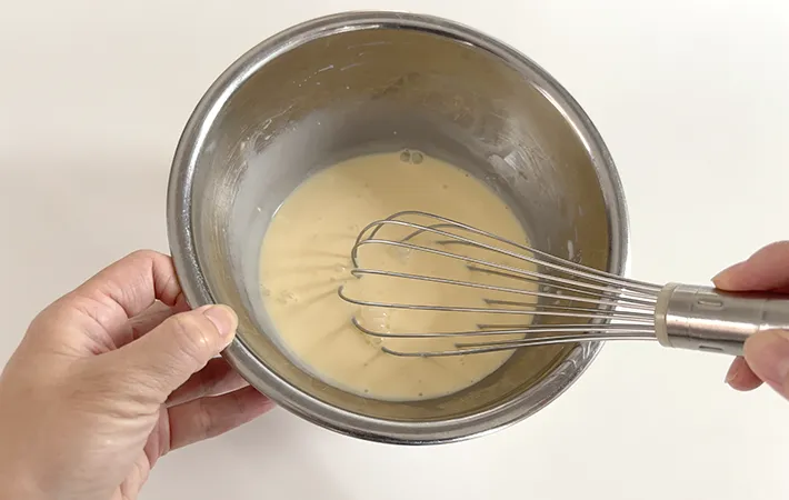 材料を混ぜる