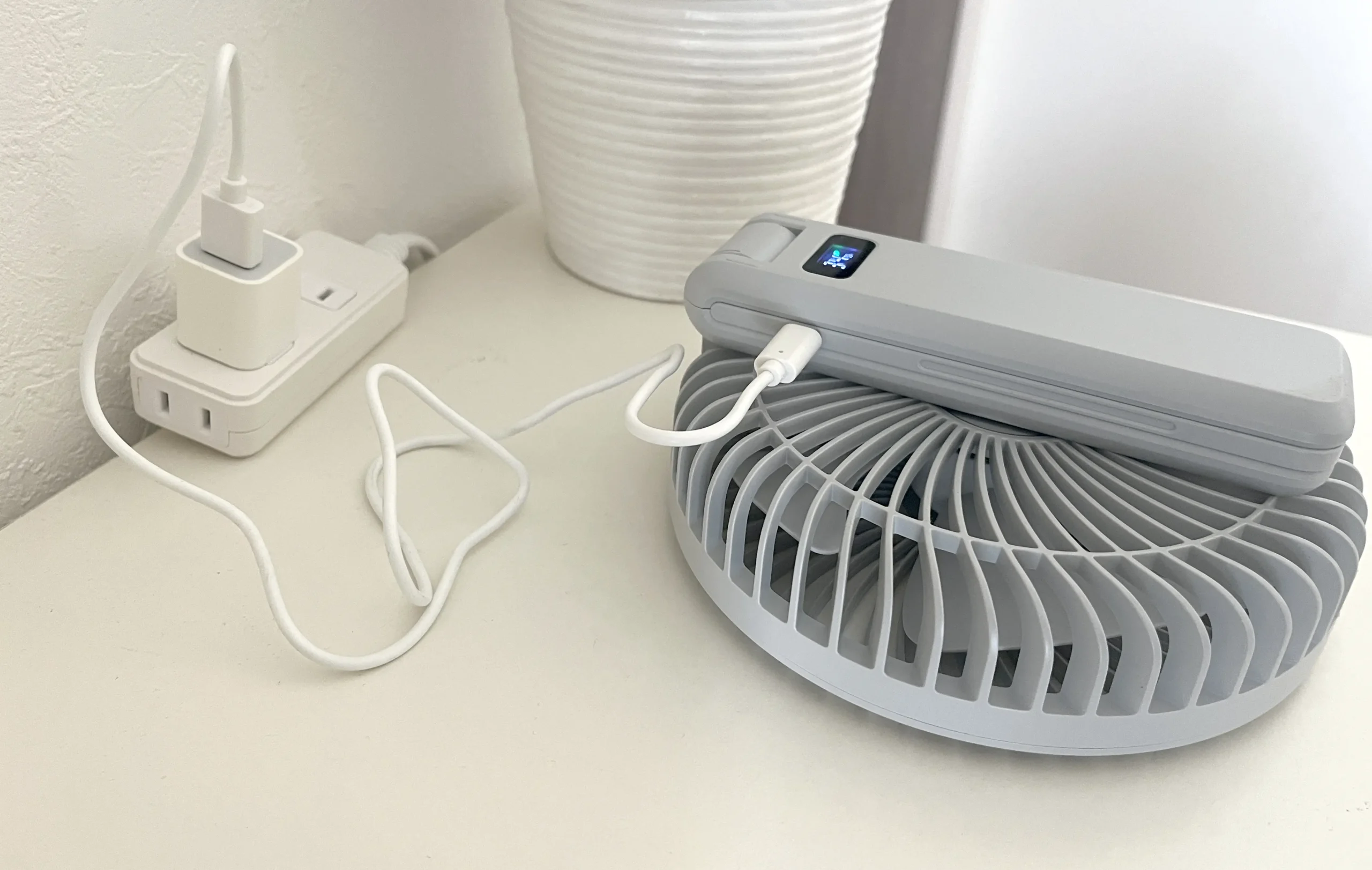 『ゴリラの扇風機』充電中