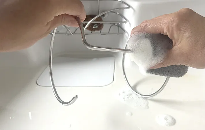 下村企販『キッチンポリ袋用生ごみスタンドS』は洗いやすい